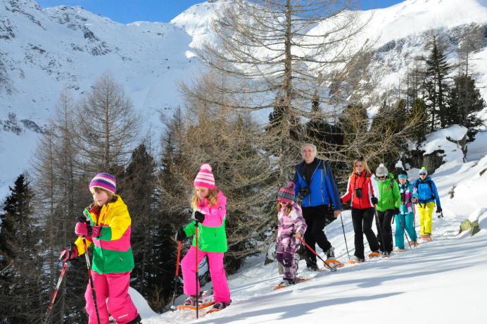 Schneeschuhwandern mit Kindern